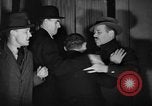 Standbild public house New York City USA, 1933, aus Sekunde 51 historischem Filmmaterial Videoclip 65675054098