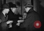 Standbild public house New York City USA, 1933, aus Sekunde 53 historischem Filmmaterial Videoclip 65675054098