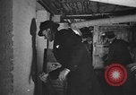 Standbild public house New York City USA, 1933, aus Sekunde 57 historischem Filmmaterial Videoclip 65675054098