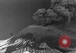 Standbild Vesuv Italien, 1944, aus Sekunde 4 historischem Filmmaterial Videoclip 65675054104