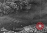 Standbild Vesuv Italien, 1944, aus Sekunde 11 historischem Filmmaterial Videoclip 65675054104