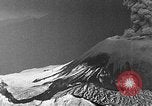 Standbild Vesuv Italien, 1944, aus Sekunde 25 historischem Filmmaterial Videoclip 65675054104