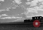 Standbild Vesuv Italien, 1944, aus Sekunde 21 historischem Filmmaterial Videoclip 65675054105