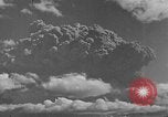 Standbild Vesuv Italien, 1944, aus Sekunde 38 historischem Filmmaterial Videoclip 65675054105