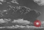 Standbild Vesuv Italien, 1944, aus Sekunde 48 historischem Filmmaterial Videoclip 65675054105