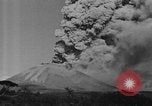 Standbild Vesuv Italien, 1944, aus Sekunde 14 historischem Filmmaterial Videoclip 65675054108