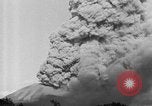 Standbild Vesuv Italien, 1944, aus Sekunde 25 historischem Filmmaterial Videoclip 65675054108