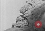 Standbild Vesuv Italien, 1944, aus Sekunde 54 historischem Filmmaterial Videoclip 65675054108