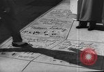 Standbild Chinese Theatre Hollywood Los Angeles California USA, 1939, aus Sekunde 36 historischem Filmmaterial Videoclip 65675054136