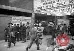 Standbild Zeitung abgewürgt New York City USA, 1940, aus Sekunde 4 historischem Filmmaterial Videoclip 65675054141