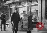 Standbild Zeitung abgewürgt New York City USA, 1940, aus Sekunde 24 historischem Filmmaterial Videoclip 65675054141