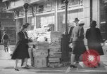 Standbild Zeitung abgewürgt New York City USA, 1940, aus Sekunde 27 historischem Filmmaterial Videoclip 65675054141