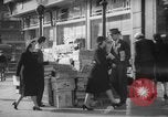 Standbild Zeitung abgewürgt New York City USA, 1940, aus Sekunde 28 historischem Filmmaterial Videoclip 65675054141