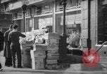 Standbild Zeitung abgewürgt New York City USA, 1940, aus Sekunde 41 historischem Filmmaterial Videoclip 65675054141