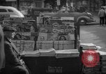 Standbild Zeitung abgewürgt New York City USA, 1940, aus Sekunde 59 historischem Filmmaterial Videoclip 65675054141