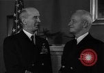 Standbild Chief of Naval Operations Washington DC USA, 1945, aus Sekunde 19 historischem Filmmaterial Videoclip 65675054183