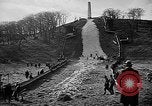 Standbild Frühe Skispringen Cary Illinois USA, 1932, aus Sekunde 11 historischem Filmmaterial Videoclip 65675054198