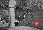 Standbild Frühe Skispringen Cary Illinois USA, 1932, aus Sekunde 42 historischem Filmmaterial Videoclip 65675054198