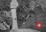 Standbild Frühe Skispringen Cary Illinois USA, 1932, aus Sekunde 45 historischem Filmmaterial Videoclip 65675054198