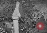 Standbild Frühe Skispringen Cary Illinois USA, 1932, aus Sekunde 52 historischem Filmmaterial Videoclip 65675054198
