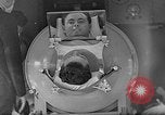 Standbild Polio Opfer Fred Snite Chicago Illinois USA, 1938, aus Sekunde 8 historischem Filmmaterial Videoclip 65675054208