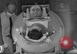 Standbild Polio Opfer Fred Snite Chicago Illinois USA, 1938, aus Sekunde 9 historischem Filmmaterial Videoclip 65675054208