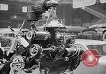 Standbild Automobile Show Paris Frankreich, 1938, aus Sekunde 26 historischem Filmmaterial Videoclip 65675054209