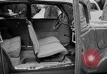 Standbild Automobile Show Paris Frankreich, 1938, aus Sekunde 38 historischem Filmmaterial Videoclip 65675054209