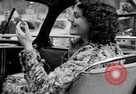 Standbild Automobile Show Paris Frankreich, 1938, aus Sekunde 46 historischem Filmmaterial Videoclip 65675054209