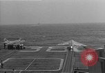 Standbild USS Shangri La Atlantik, 1960, aus Sekunde 44 historischem Filmmaterial Videoclip 65675054252