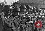 Standbild General Adolf Heusinger Marburg Deutschland, 1955, aus Sekunde 29 historischem Filmmaterial Videoclip 65675054265