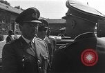 Standbild General Adolf Heusinger Marburg Deutschland, 1955, aus Sekunde 41 historischem Filmmaterial Videoclip 65675054265