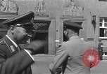 Standbild General Adolf Heusinger Marburg Deutschland, 1955, aus Sekunde 54 historischem Filmmaterial Videoclip 65675054265