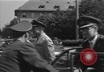 Standbild General Adolf Heusinger Marburg Deutschland, 1955, aus Sekunde 57 historischem Filmmaterial Videoclip 65675054265