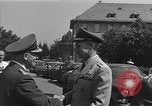 Standbild General Adolf Heusinger Marburg Deutschland, 1955, aus Sekunde 58 historischem Filmmaterial Videoclip 65675054265