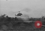 Standbild Anfrage Gruppe My Lai Süd Vietnam, 1969, aus Sekunde 3 historischem Filmmaterial Videoclip 65675054276