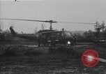 Standbild Anfrage Gruppe My Lai Süd Vietnam, 1969, aus Sekunde 10 historischem Filmmaterial Videoclip 65675054276