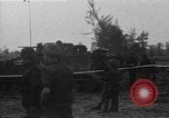 Standbild Anfrage Gruppe My Lai Süd Vietnam, 1969, aus Sekunde 17 historischem Filmmaterial Videoclip 65675054276