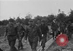 Standbild Anfrage Gruppe My Lai Süd Vietnam, 1969, aus Sekunde 29 historischem Filmmaterial Videoclip 65675054276