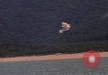 Standbild mortar Shells Vietnam, 1969, aus Sekunde 24 historischem Filmmaterial Videoclip 65675054286