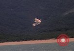 Standbild mortar Shells Vietnam, 1969, aus Sekunde 25 historischem Filmmaterial Videoclip 65675054286