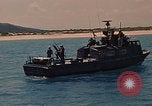 Standbild mortar Shells Vietnam, 1969, aus Sekunde 56 historischem Filmmaterial Videoclip 65675054286