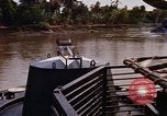 Immagine di Mobile forza fluviale Delta del Mekong Vietnam, 1968, secondo 35 filmato di repertorio 65675054291