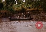 Immagine di Mobile forza fluviale Delta del Mekong Vietnam, 1968, secondo 61 filmato di repertorio 65675054292