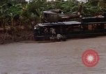 Immagine di Mobile forza fluviale Delta del Mekong Vietnam, 1968, secondo 58 filmato di repertorio 65675054293