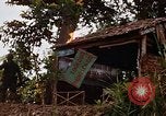 Immagine di Mobile forza fluviali barche in Vietnam Delta del Mekong Vietnam, 1968, secondo 14 filmato di repertorio 65675054294