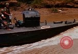 Standbild Mobile Riverine Kraft Boote Krieg in Vietnam Mekong Delta Vietnam, 1968, aus Sekunde 3 historischem Filmmaterial Videoclip 65675054295