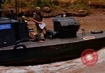 Standbild Mobile Riverine Kraft Boote Krieg in Vietnam Mekong Delta Vietnam, 1968, aus Sekunde 4 historischem Filmmaterial Videoclip 65675054295