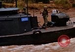 Standbild Mobile Riverine Kraft Boote Krieg in Vietnam Mekong Delta Vietnam, 1968, aus Sekunde 5 historischem Filmmaterial Videoclip 65675054295