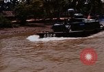 Standbild Mobile Riverine Kraft Boote Krieg in Vietnam Mekong Delta Vietnam, 1968, aus Sekunde 15 historischem Filmmaterial Videoclip 65675054295